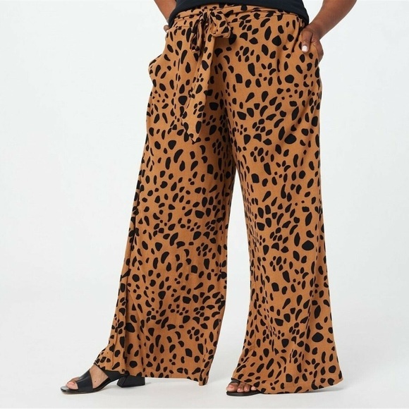 All Worthy Hunter McGrady Printed Wide Leg Pants with Belt - Picture 3 of 6